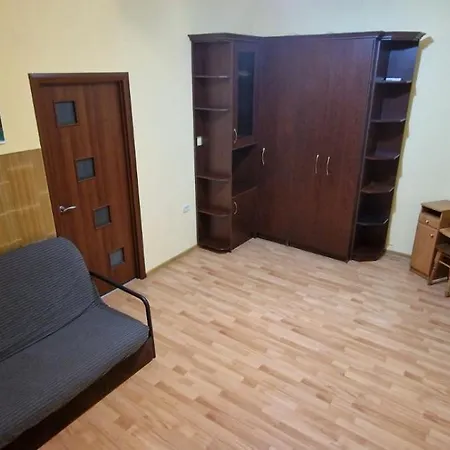 дві кімнати коло опери לבוב