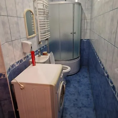 Apartment дві кімнати коло опери